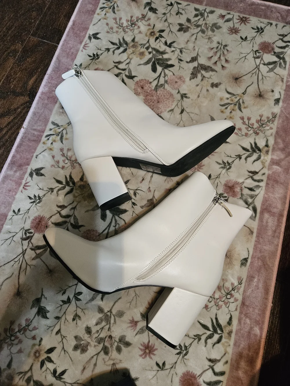 Qupid White Block Heel Ankle Booties